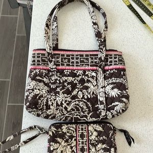 Vera bradley retired Imperial Toile Bag and wallet